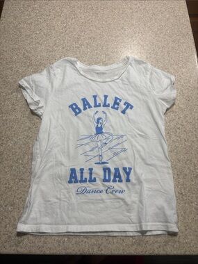 Old navy xl  white short sleeve shirt ballet